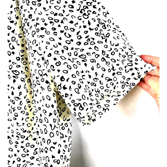 Worthington Essentials Top Womens 8 Black White Printed Short Sleeve Blouse - Picture 3 of 7